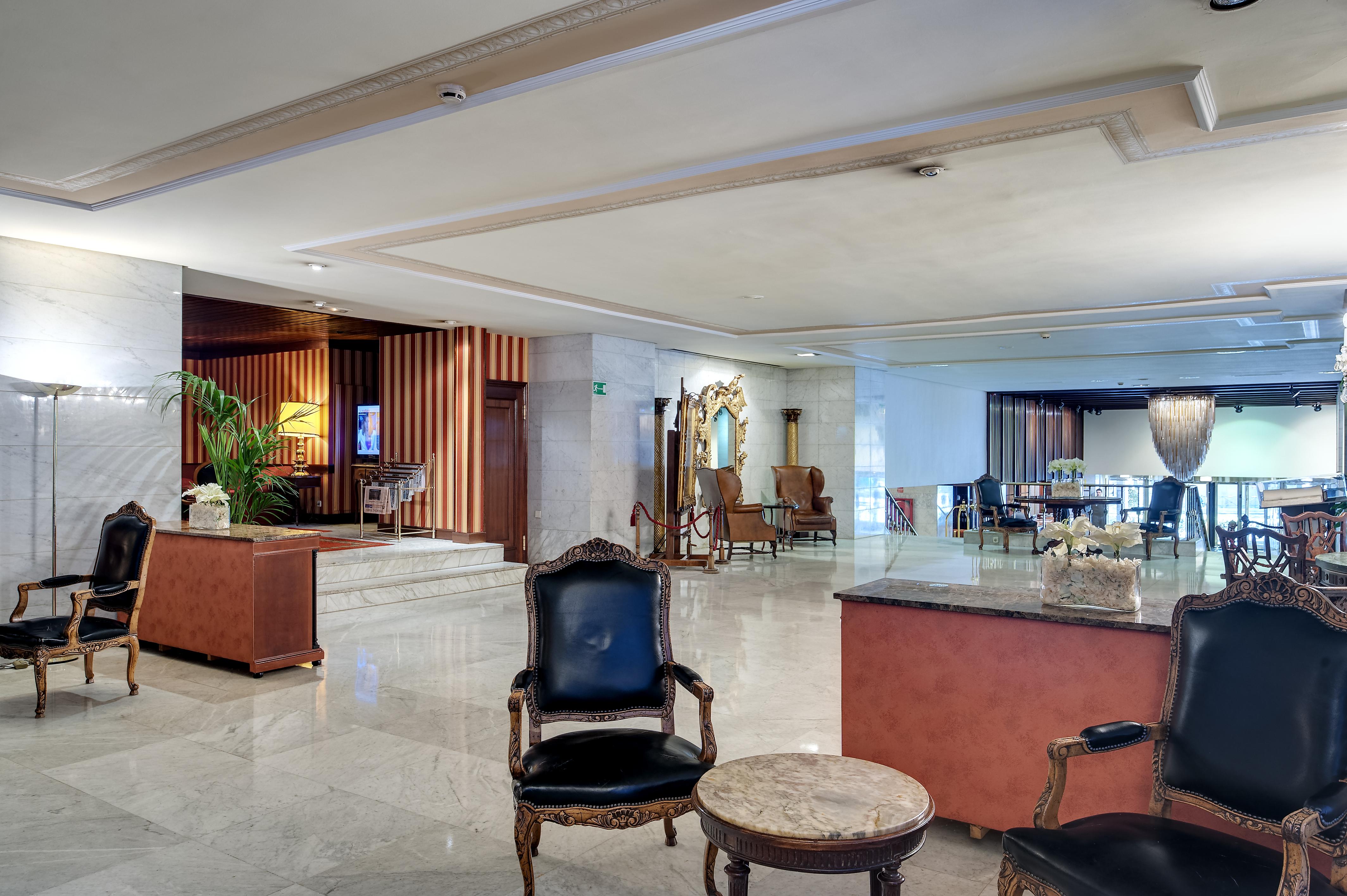 Hotel Miguel Angel Madrid Ngoại thất bức ảnh Lobby