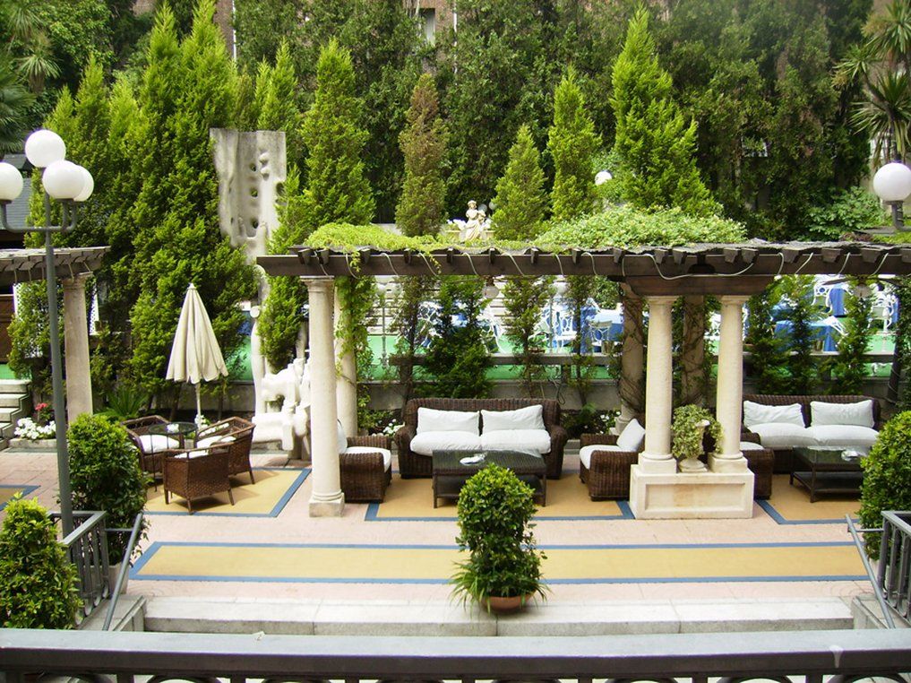 Hotel Miguel Angel Madrid Ngoại thất bức ảnh The Pergola
